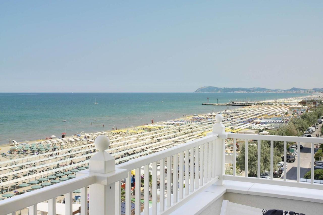Hotel Tiffany'S Riccione Luaran gambar
