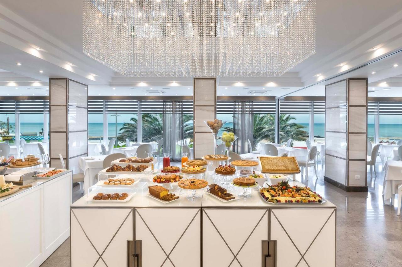 Hotel Tiffany'S Riccione Luaran gambar