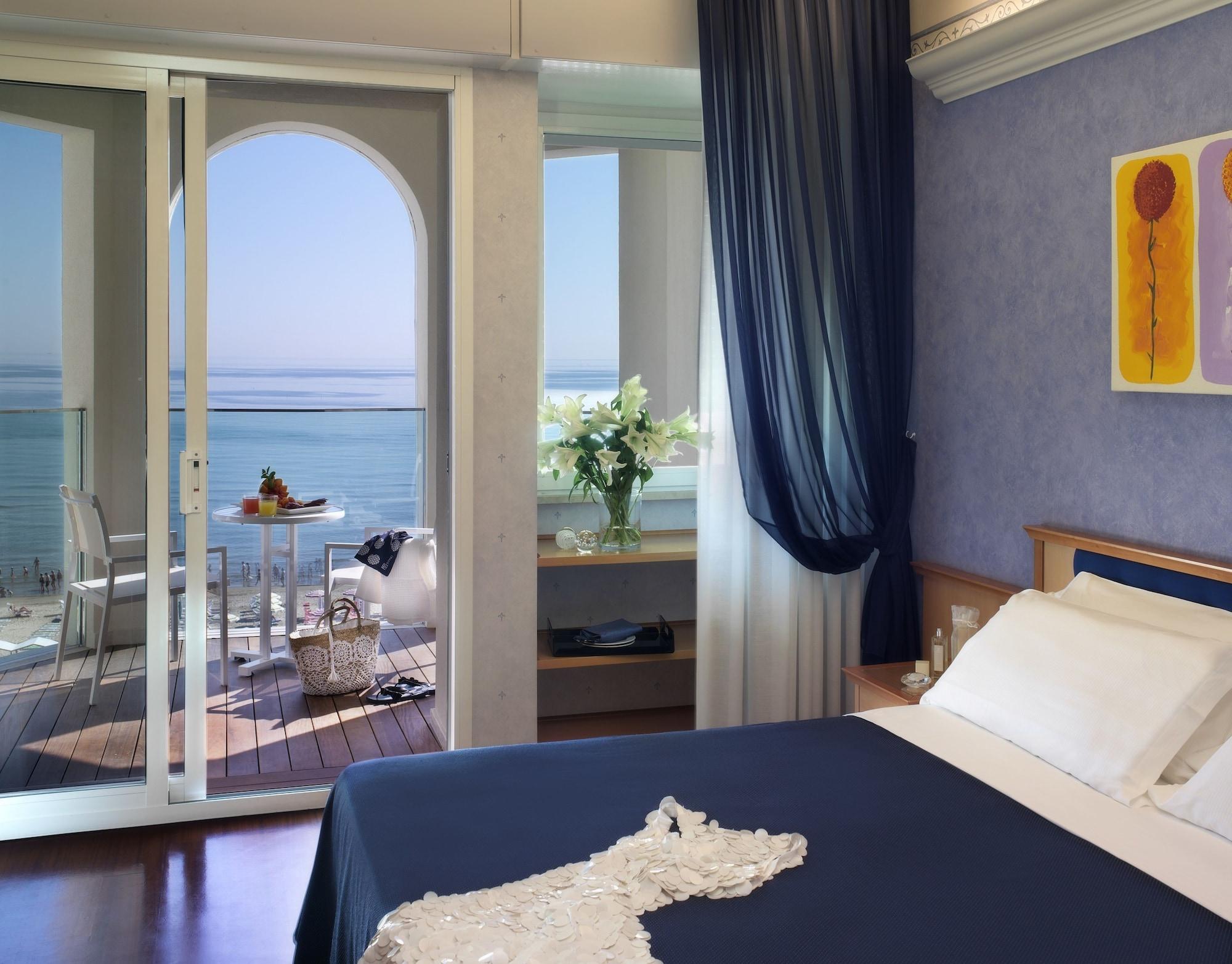 Hotel Tiffany'S Riccione Luaran gambar
