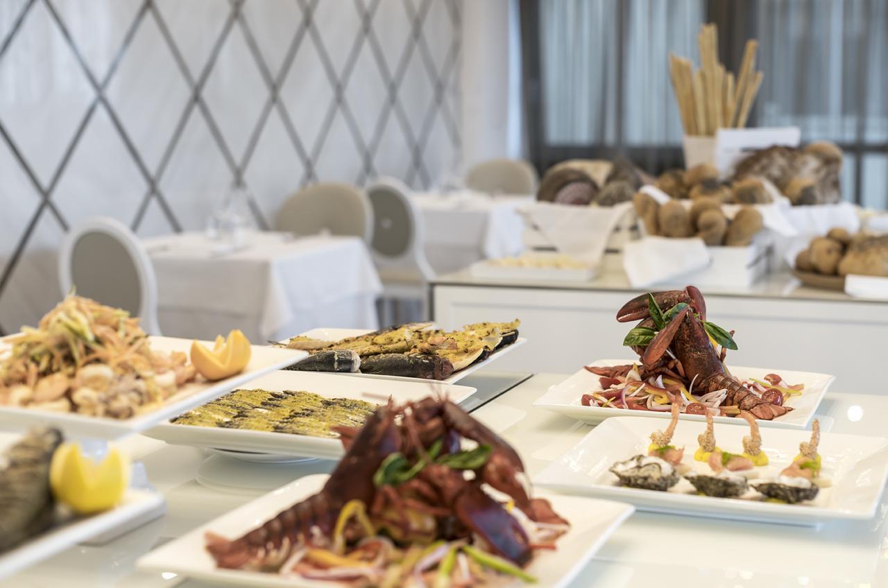Hotel Tiffany'S Riccione Luaran gambar